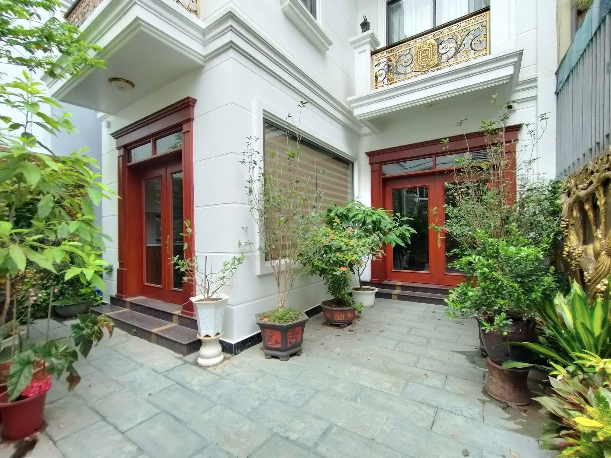 Bán gấp biệt thự Bồ Đề, phân lô, gara ô tô, thang máy 110m2x4T, mặt tiền 7m nhỉnh 22 tỷ