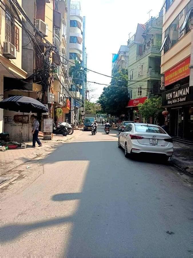 bán nhà lô góc ,ô tô tránh,KD đa mặt hàng phố TÔN ĐỨC THẮNG 61m, 5 tầng ,mt4m giá chào 15 tỷ