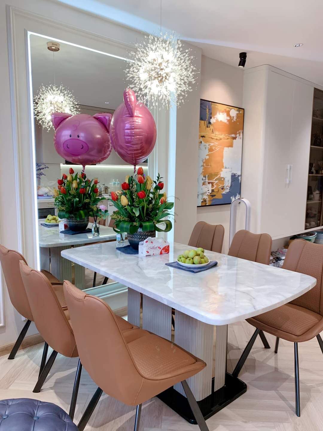 Hiếm! nhà mặt phố Nghi Tàm(Thanh Niên) 40m2 x5Tầng, kinh doanh sầm uất, giá 10.2 tỷ