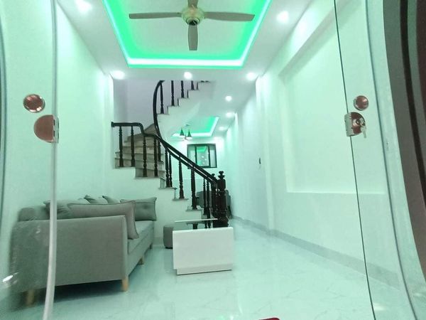 Chính chủ bán nhà phố Bằng Liệt 30m, 4 tầng giá 3.35 tỷ, oto đỗ cửa, tiện ích ngập tràn