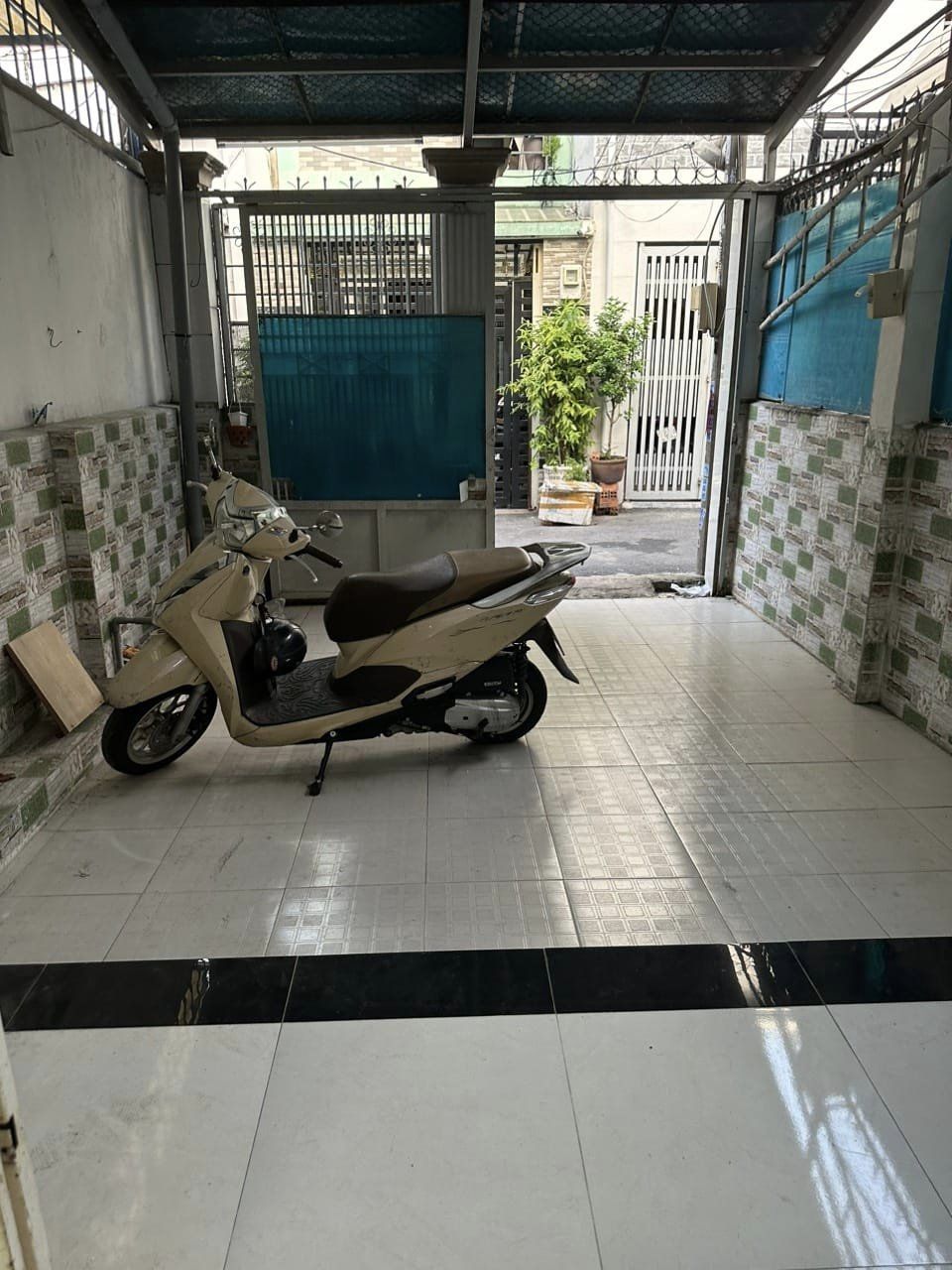 TT GÒ VẤP P8, NGAY CV LÀNG HOA HẺM 3M GẦN MẶT TIỀN, DT 68M2, 2Pn, HẺM NHỰA SẠCH SẼ AN NINH, SỔ VUÔNG MỚI.