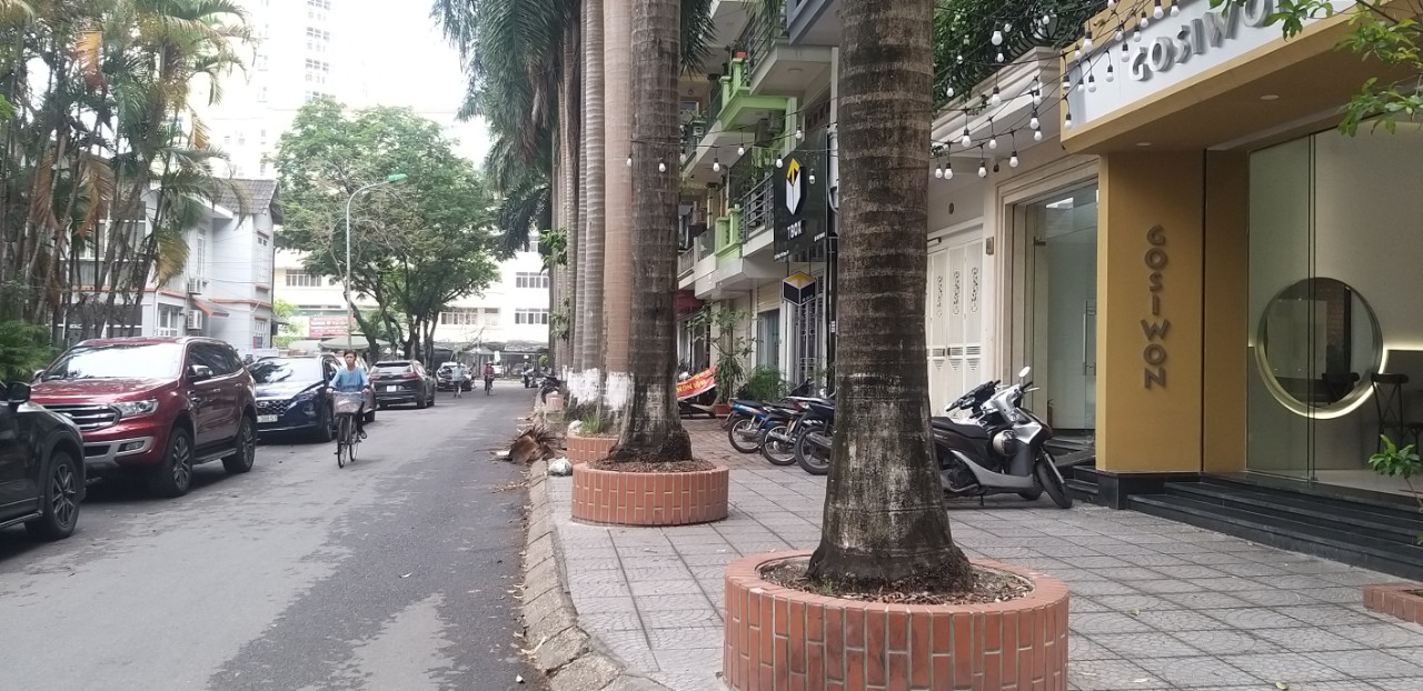 BÁN NHÀ SỐ 31 NGÕ 23 PHỐ ĐỖ QUANG DT55m2 PHÂN LÔ, Ô TÔ, MẶT TIỀN ĐẸP