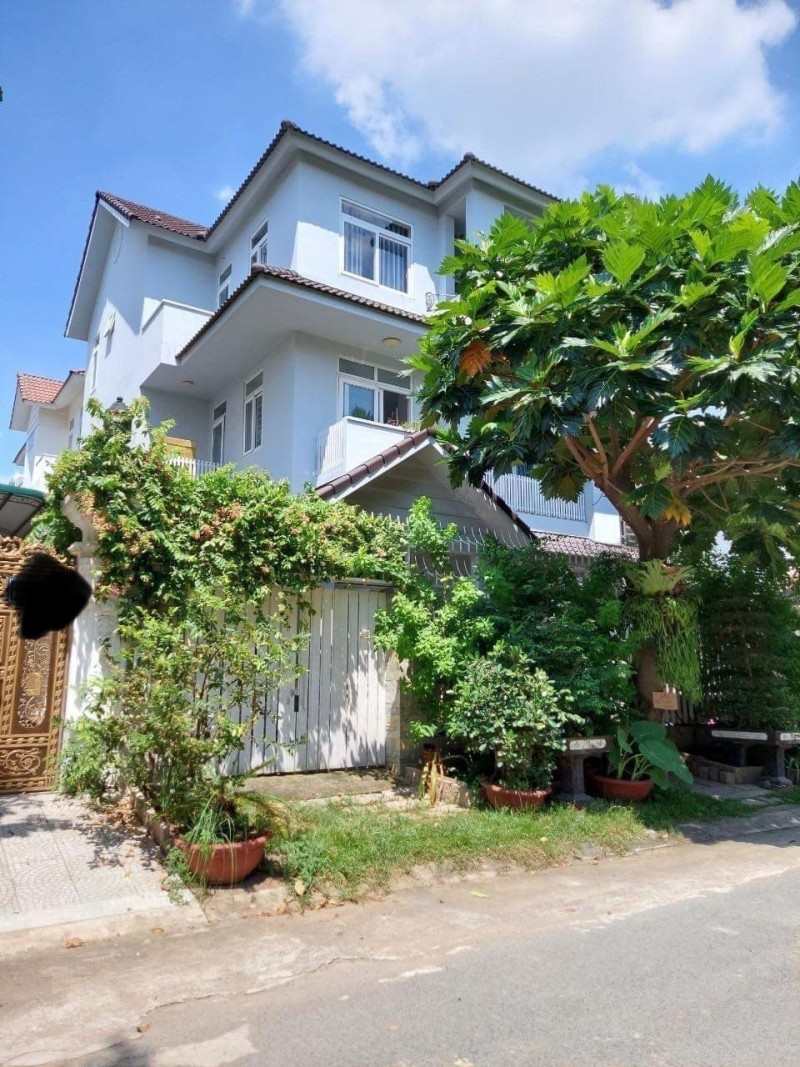 Bán biệt thự Đặng Thùy Trâm Bình Thạnh, Ngang 15M - 250m2, giá 29 Tỷ 2 TL