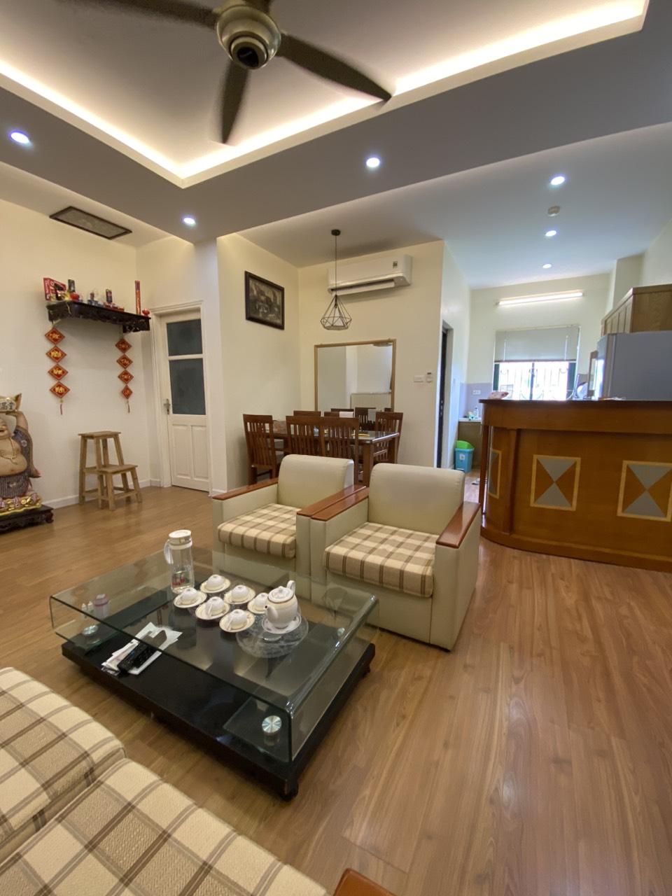 Bán căn nhà tại địa chỉ Văn Cao Ba Đình 40m2 5 tầng.