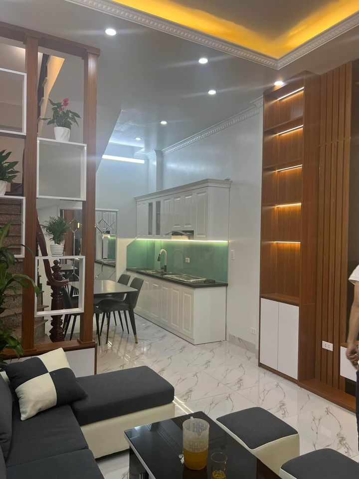 BÁN NHÀ THỤY KHUÊ, 30M2 - 5TẦNG, NỘI THẤT NHƯ ẢNH, NGÕ THÔNG TỨ TUNG RA PHỐ, GẦN NGAY HỒ TÂY, GIÁ 4,4 TỶ