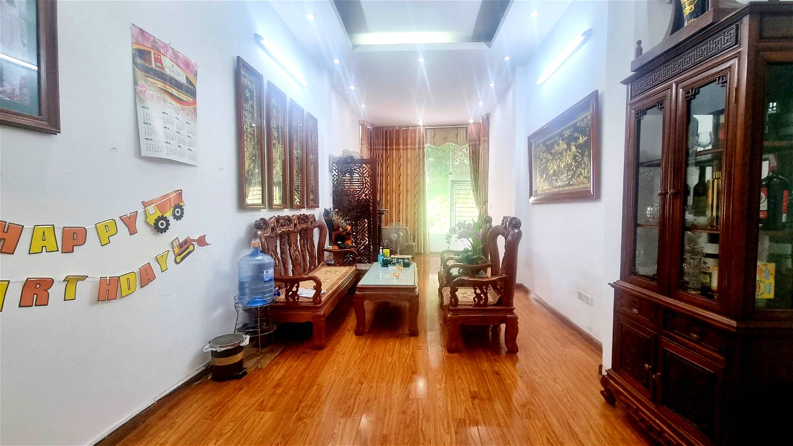 BÁN NHÀ LÊ TRỌNG TẤN - THANH XUÂN - NHÀ DÂN XÂY CHẮC CHẮN - NỘI THẤT TIỀN TỶ - GẦN Ô TÔ - HÀNG XÓM THÂN THIỆN