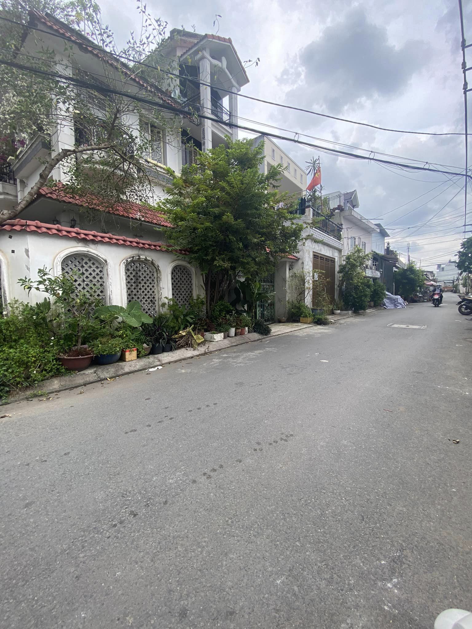 Bán nhà Đường Liên Khu 5 - 6, Bình Tân, 50m2, 1 trệt 2 lầu, Hẻm xe tải 8m thông, giá rẻ