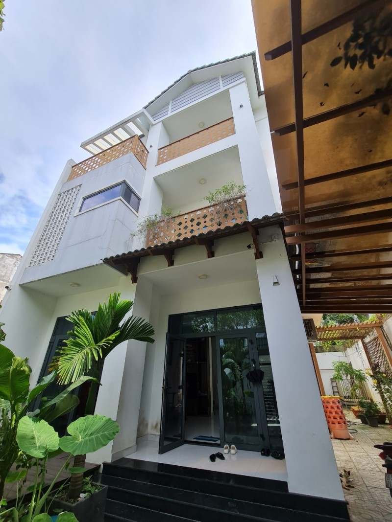 Bán Biệt Thự Bình Thạnh, Khu VIP ngang khủng 12M, 250m2 - Giá chỉ 26 Tỷ TL