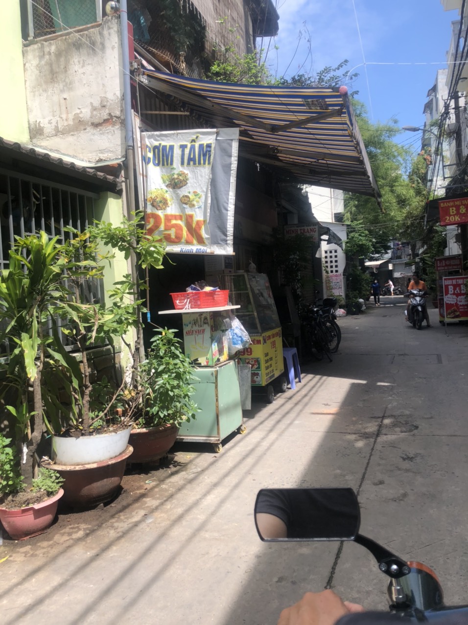 Gò Vấp - HẺM XE TẢI - Kinh doanh - Nguyễn Kiệm - 27 m2 x 3 tầng - CHỈ 3.8 TỶ