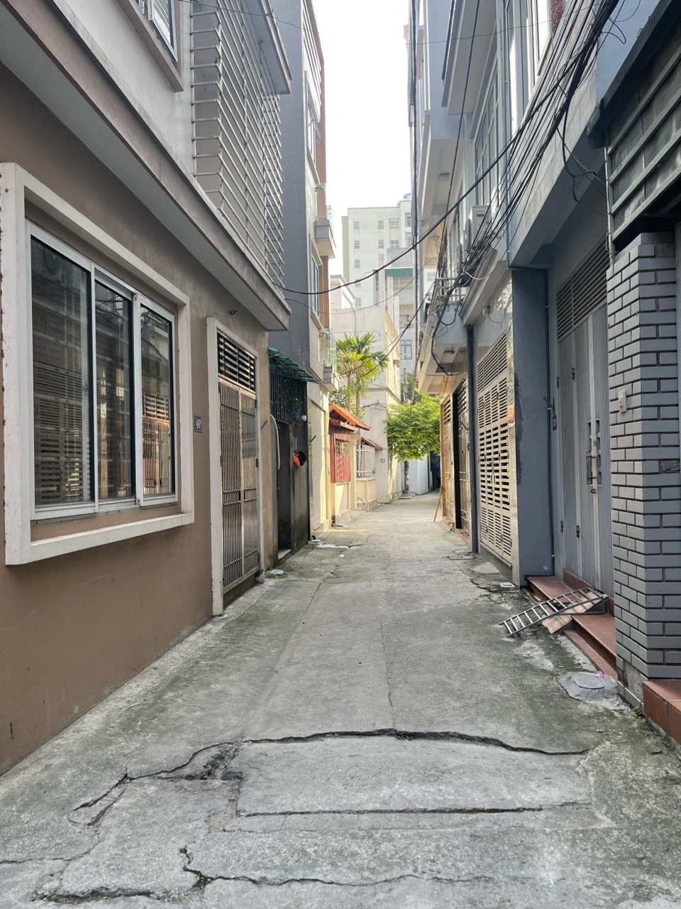 NHÀ ĐẸP Ở NGAY – PHỐ HOÀNG MINH ĐẠO - ÔTÔ ĐỖ CỬA - TIỆN ÍCH NGẬP TRÀN