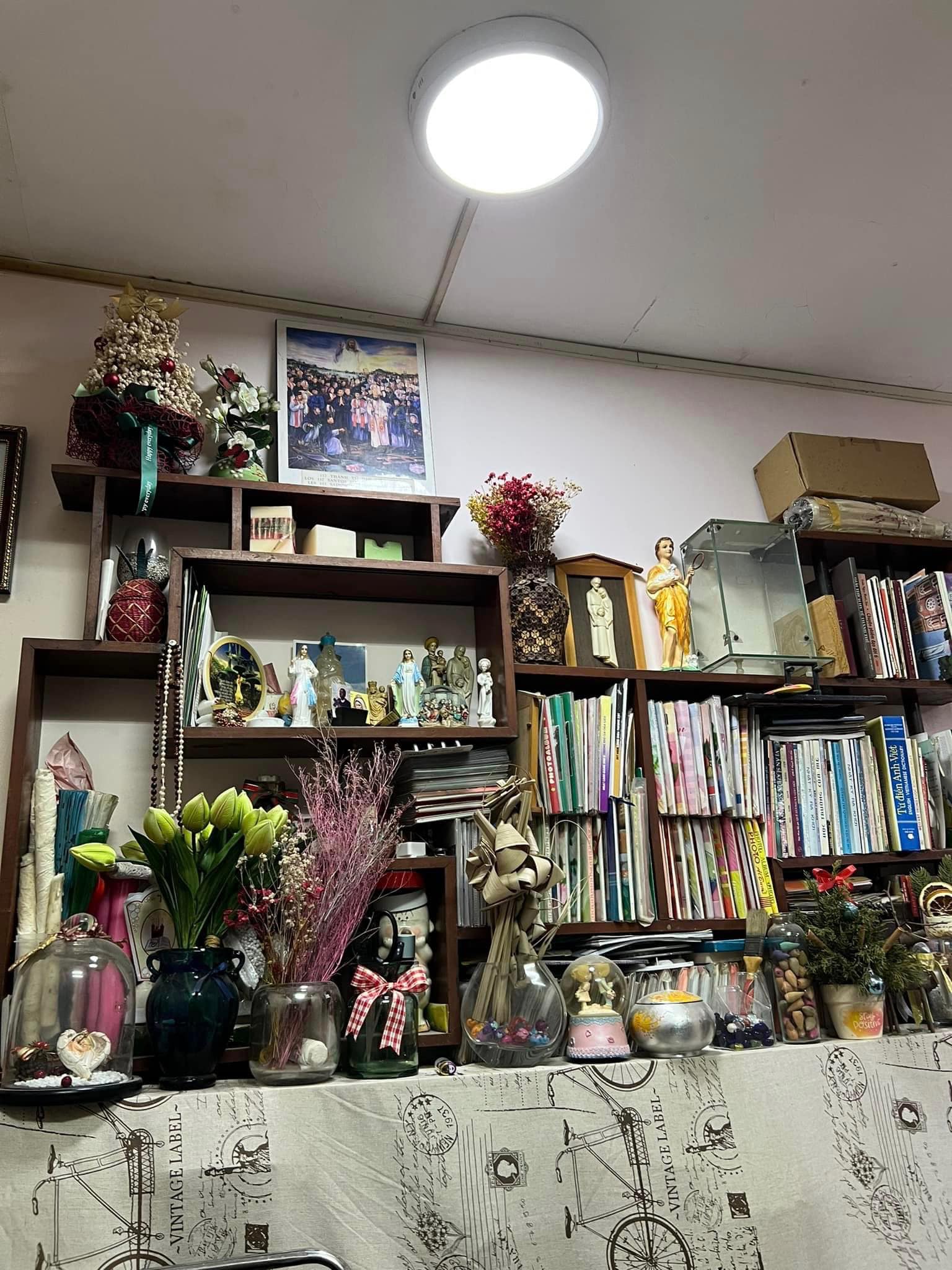 HẺM 3M THÔNG TRUNG TÂM Q3, GẦN VÒNG XOAY DÂN CHỦ - 3 TẦNG - 31M2 CHỈ 4.5 TỶ