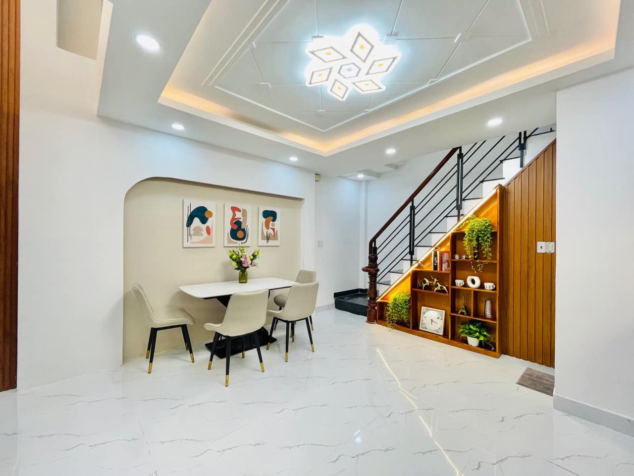 HXH TRẦN KẾ XƯƠNG - 5 TẦNG BTCT - SỔ ĐẸP NỞ HẬU TÀI LỘC - GIÁ CHỈ 5.25 TỶ