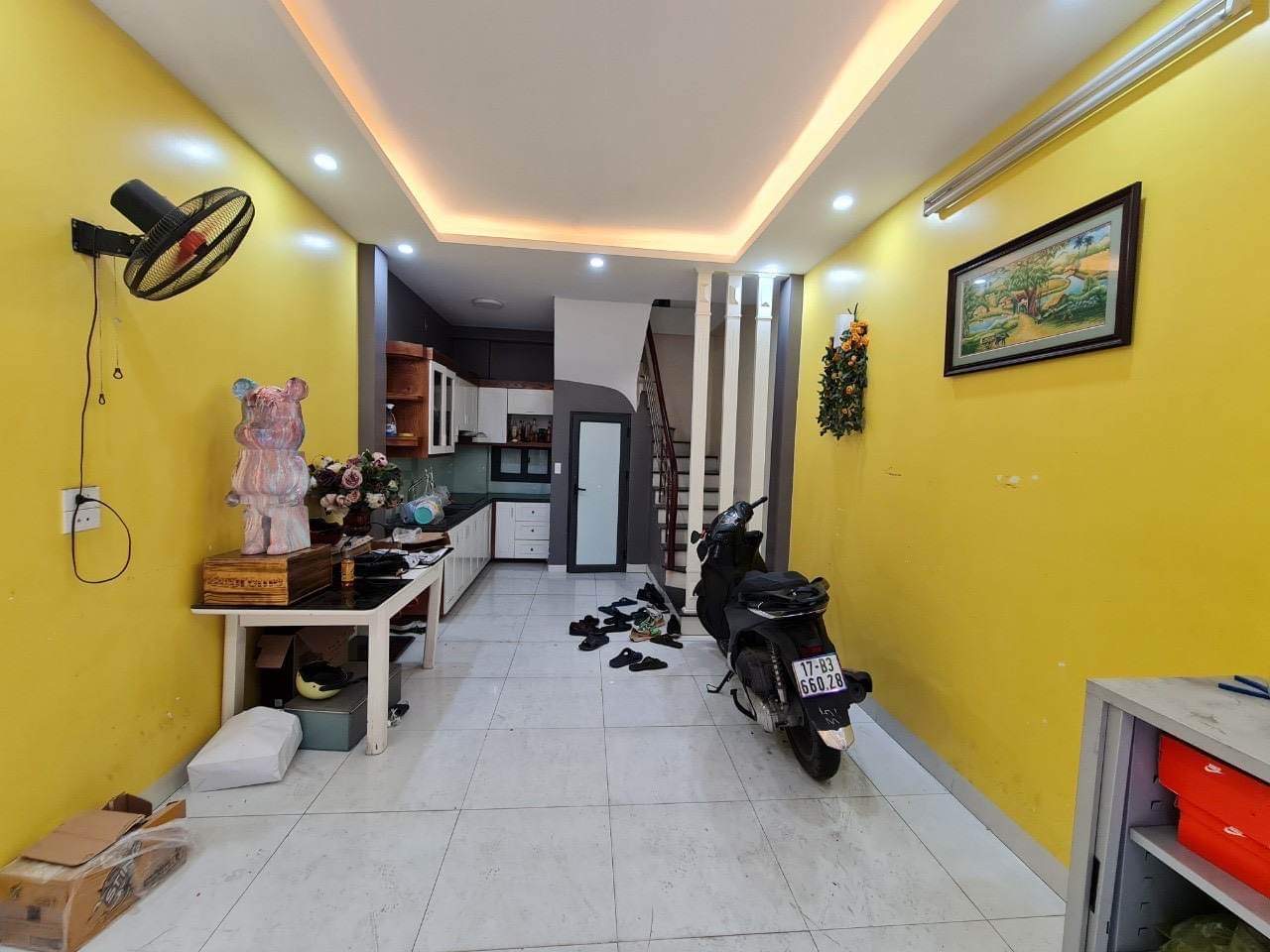 Bán nhà Đường Bưởi,1 nhà là ra phố,ngõ thông xe ba gác chạy băng qua nhà,kinh doanh online,30m,5tang,mt:3,6m