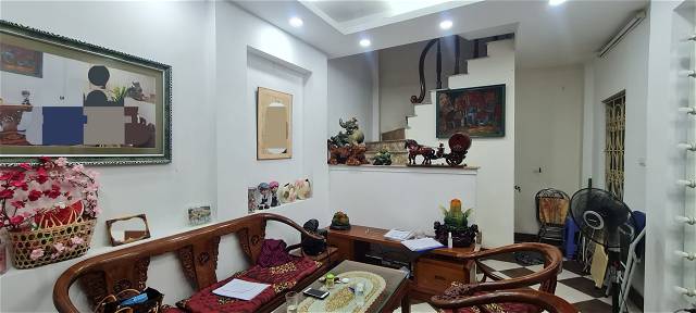 Bán nhà Thổ Quan DT 25/28x5 sàn , ngang dọc vừa vặn ở luôn giá 2,9 tỷ