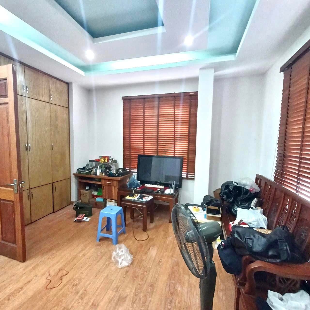 Nhả XUÂN LA siêu rẻ 30m2, 6 tầng, MT 5,5m, chỉ 4,25 tỷ