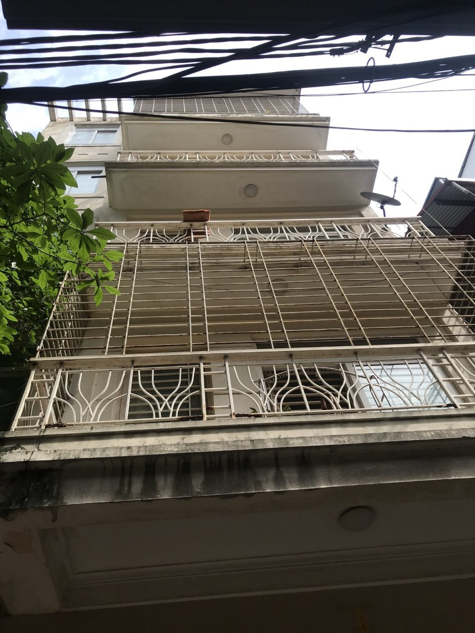 Chính chủ cho thuê nhà 5 tầng tại số 5 ngách 6/31 Đặng Văn Ngữ, Phương Liên, Đống Đa, Hà Nội.