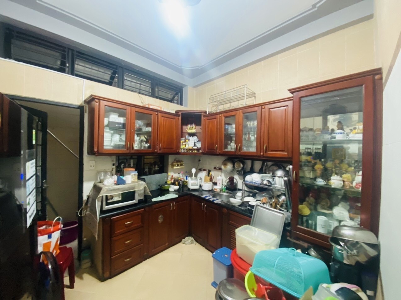 Phạm Văn Hai Tân Bình - Xe Hơi đậu cửa - CHDV 5 tầng vừa ở vừa cho thuê - 9,3 tỷ Tl