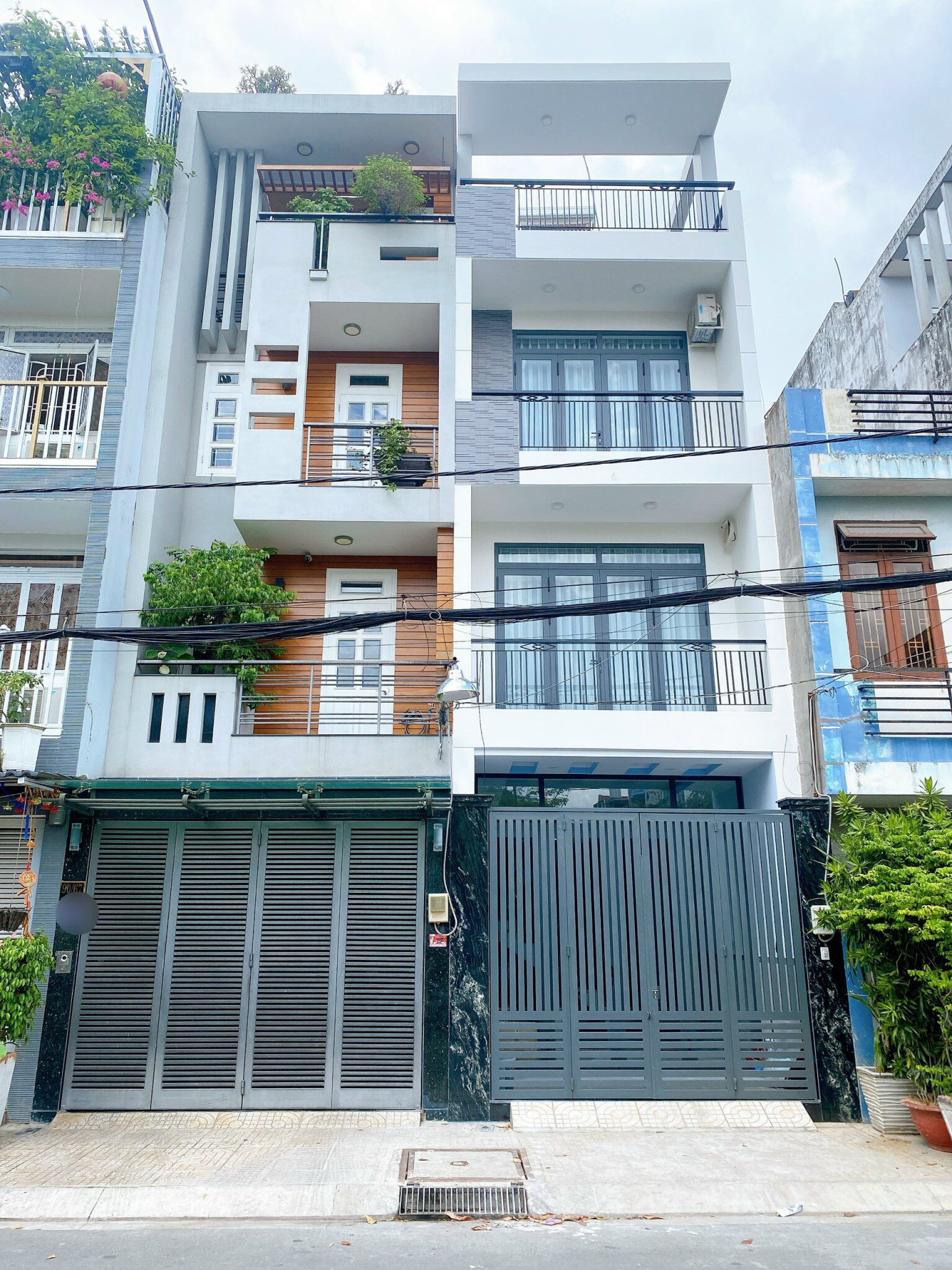 Bán nhà khu có công viên đường Trần Văn Ơn,DT:4x17m nhà mới đúc 3 lầu