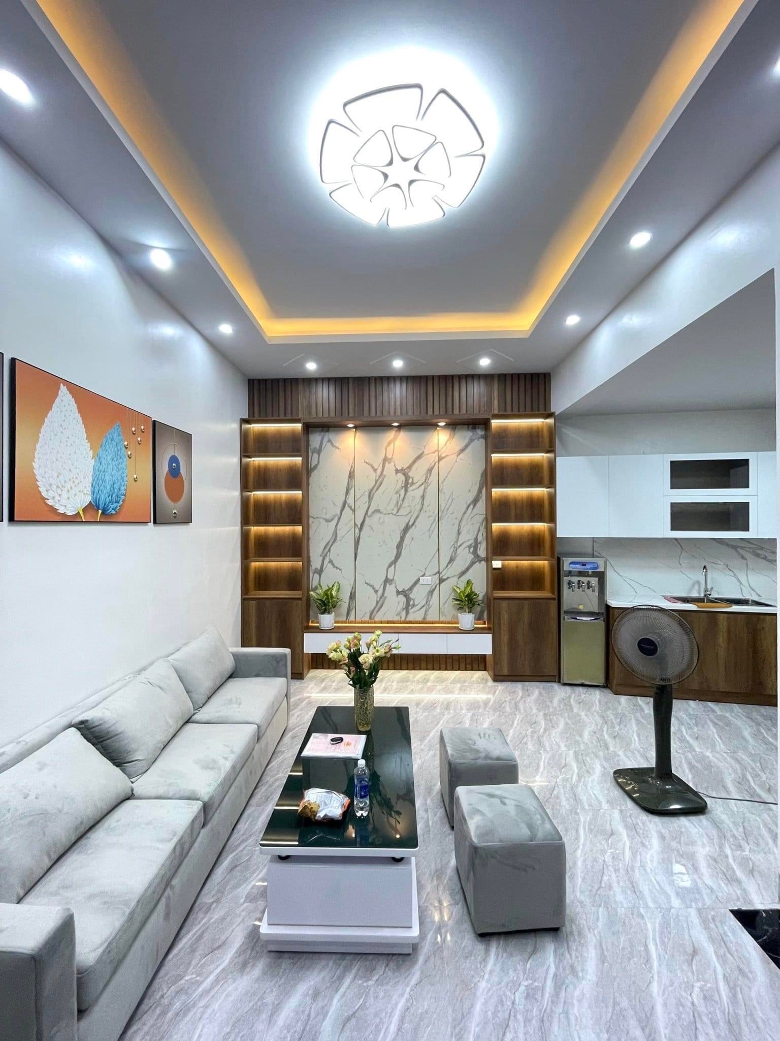 BÁN NHÀ GIÁP NHỊ QUẬN HOÀNG MAI - 37M 3 TẦNG MT 6M - HƠN 3 TỶ BA GÁC VÀO NHÀ 10M RA MẶT PHỐ NHÀ ĐẸP FULL NỘI THẤT