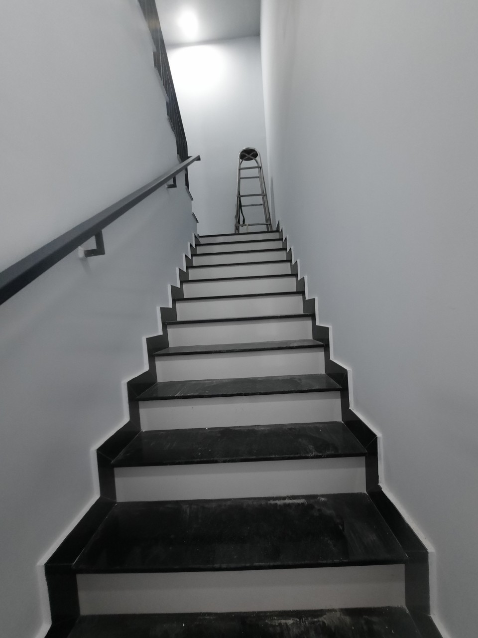 CHO THUÊ NGUYÊN CĂN TMDV BROADWAY - ĐẠI LỘ DANH VỌNG THUỘC VINHOMES GRAND PARK