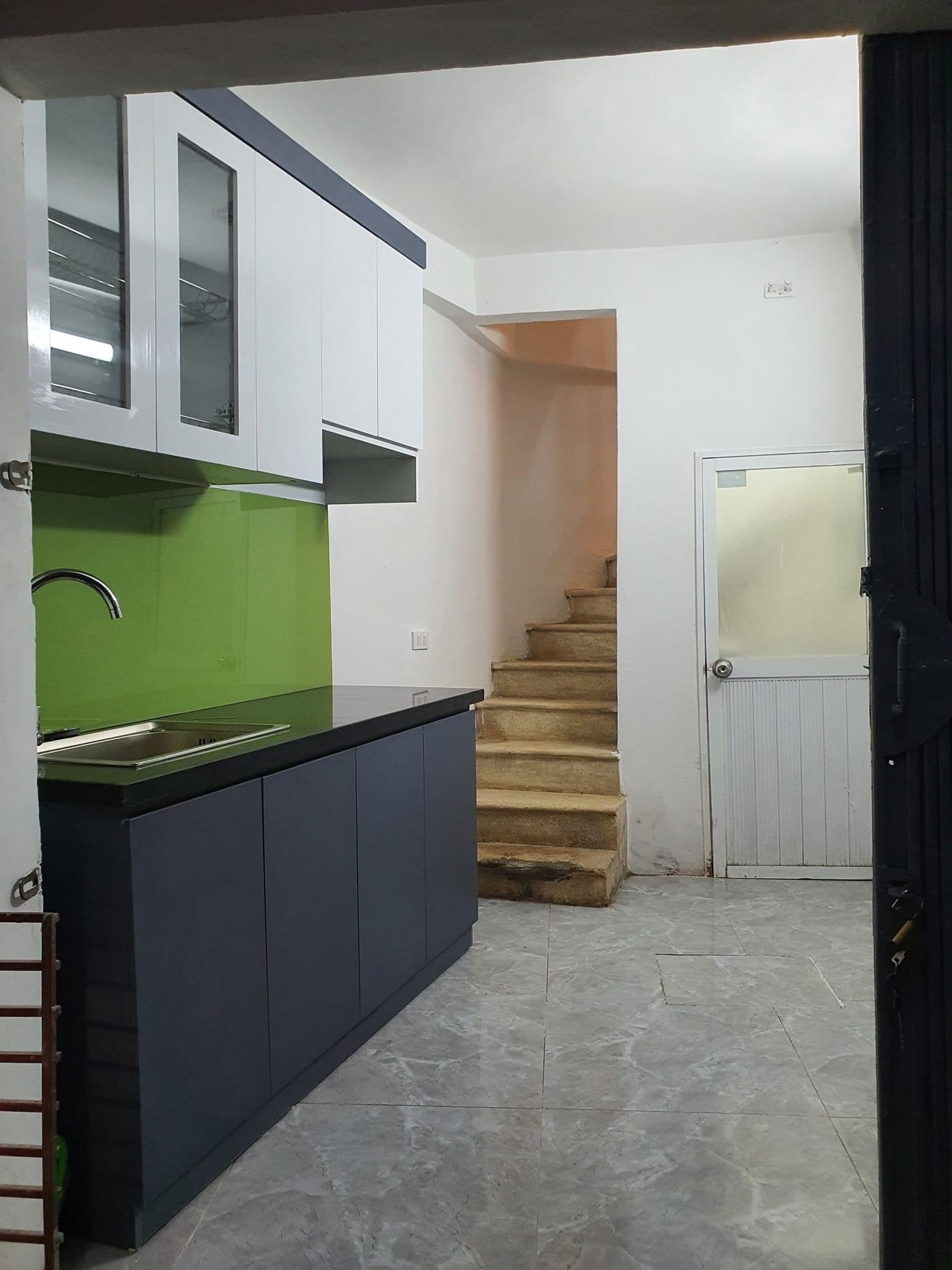 BÁN NHÀ NGÕ VĂN HƯƠNG QUẬN ĐỐNG ĐA - 12M 5 TẦNG MT 2.7M - NHỈNH 1 TỶ SỔ RIÊNG NGÕ RỘNG THOÁNG 3 NGỦ ĐỦ CÔNG NĂNG