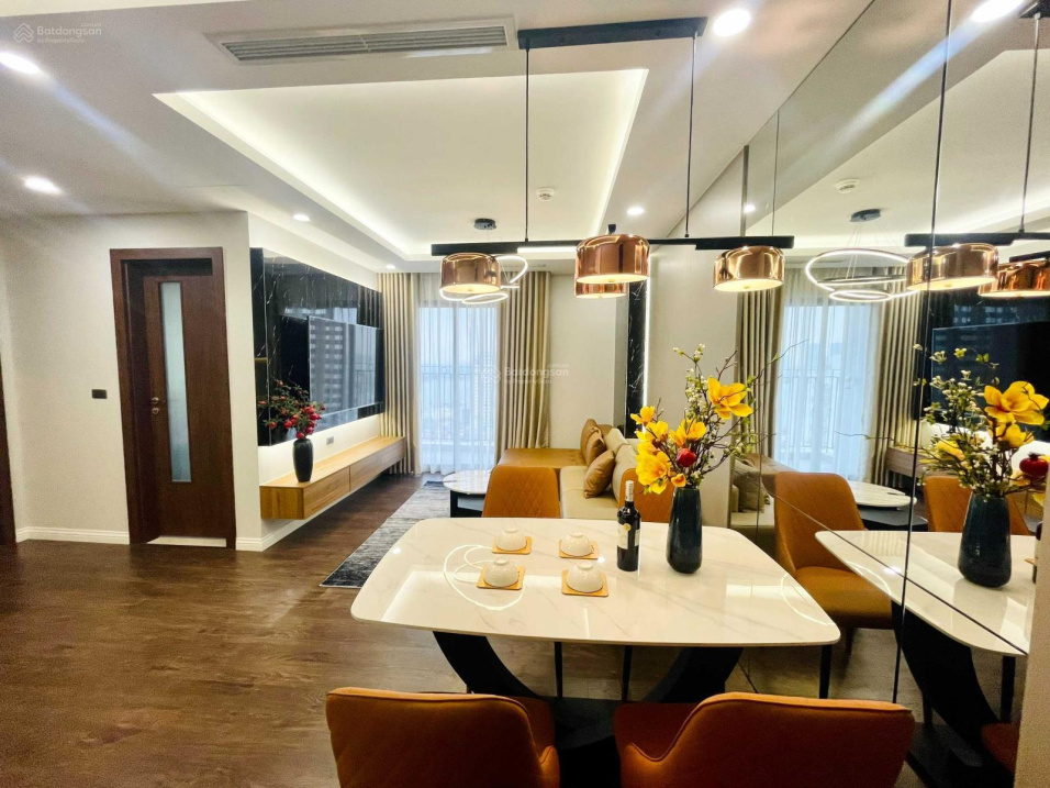 Bán nhà chính chủ ngõ 80 phố Nhân Hòa, nhà đẹp tỷ lệ vàng 61m2 mặt tiền 4.6m giá nhỉnh 8.6 tỷ.