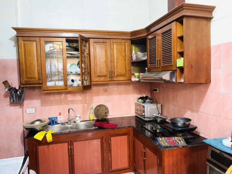 Bán nhà Đê La Thành 26m2 x 4T, 2.8 tỷ, ngõ thông, 2 thoáng