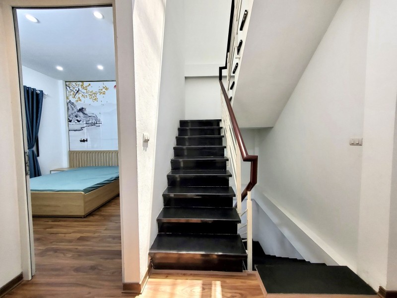 HIẾM HIẾM! Bán nhà Nguyễn Phúc Lai 40m2 4 tầng, nở hậu, 2 thoáng trước sau, ô tô, 4,5 tỷ