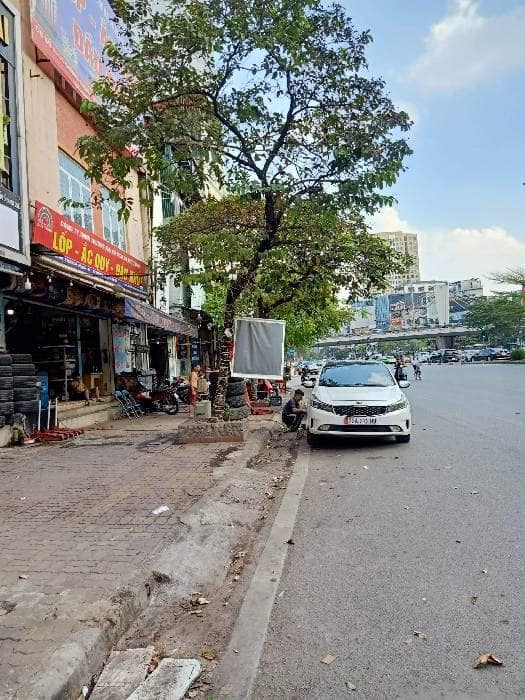 Bán mặt bằng xây CHUNG CƯ MINI cực hiếm gần ngay Ngã Tư Sở chỉ 4.95 tỷ.