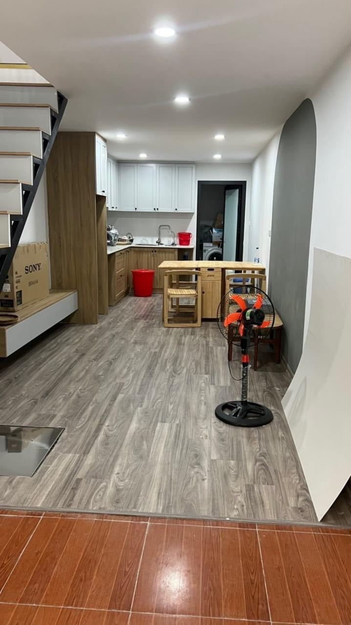 Bán nhà ngõ 8 lê quang đạo,ngõ thông rộng thoáng,ô tô đỗ cổng,tặng ful nội thất,39,3m2,2 tầng,mt:3,2m