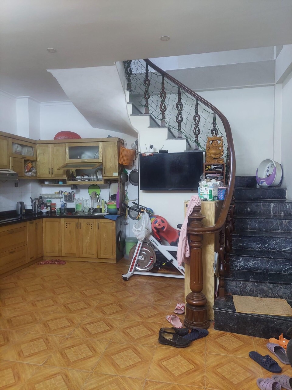 Bán nhà Hoàng Hoa Thám,50m ra phố,ngõ xe ba gác tránh xe máy rộng thẳng,35m2,5t,mt:4,8m