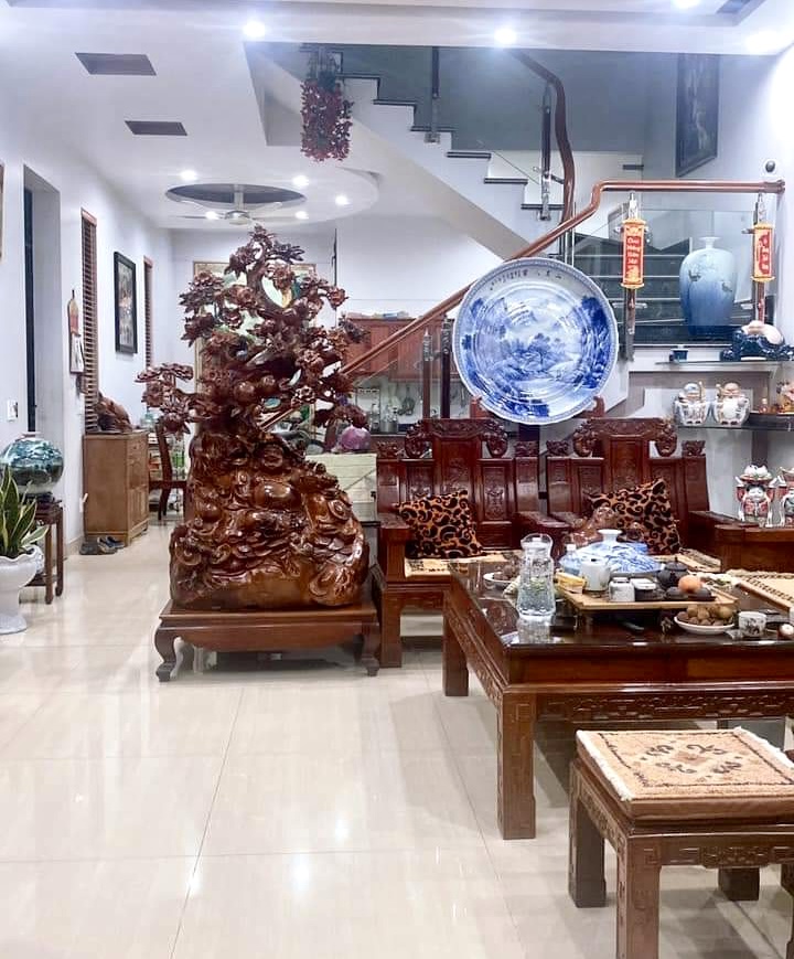 Bán nhà 4 tầng lô góc siêu đẹp 70m2 ngang 5m hướng ĐN đường 30m khu TĐC Xi Măng, Sở Dầu, Hồng Bàng, Hải Phòng