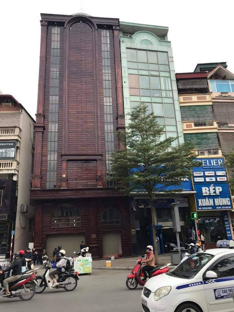 Bán tòa nhà phố Linh Lang 10 tầng thang máy, MT 7m, kd khách sạn, dòng tiền 200 triệu/tháng, ô tô, giá 35 tỷ, quận Ba Đình