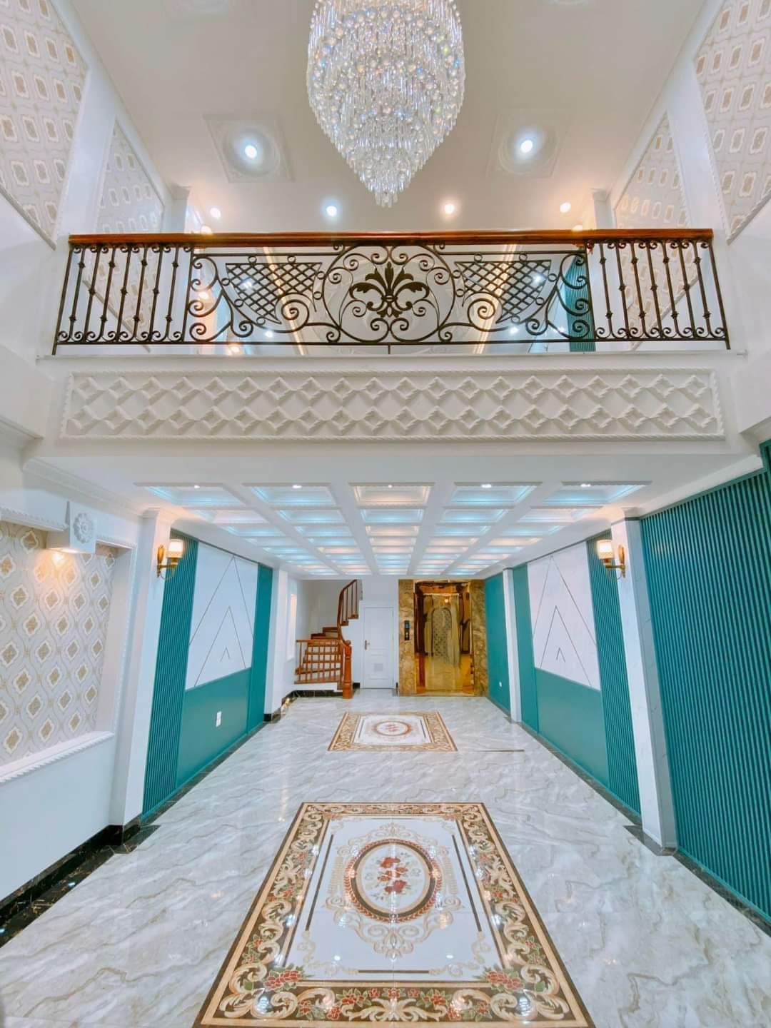 BÁN NHÀ THÁI HÀ 43M² X5T, MT4M GIÁ 8.3 TỶ (Ô TÔ VÀO TẬN NHÀ, NGAY MẶT NGÕ)