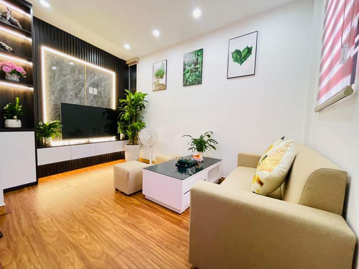 Bán CCMN Cự Lộc Thanh Xuân 135m 9T 30 căn 1K1N DT 200tr/ tháng giá 27.5 tỷ