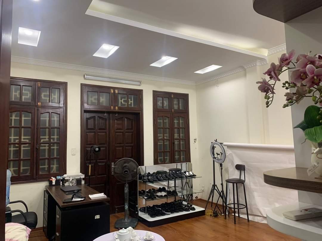 Bán nhà phố cự Lộc Thanh Xuân Hà Nội....