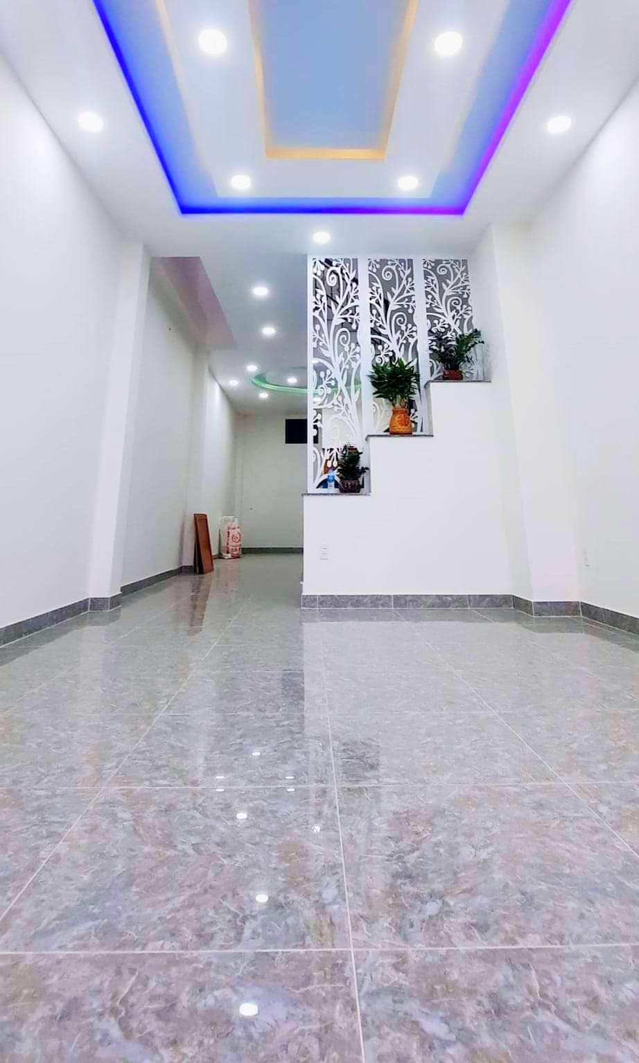 BÁN NHÀ 3 TẦNG, 4PN, HẺM XE HƠI, PHƯỜNG TRƯỜNG THỌ, THỦ ĐỨC. 77M2. NGANG 4M. GIÁ 5TỶ5. NHÀ MỚI, ĐẸP VÀO Ở NGAY.