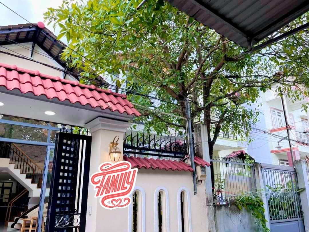 Hẻm xe hơi, Biệt thự sân vườn, giá tốt 7tỷ4. Bình Trưng Đông. Quận 2. Thủ Đức. 120m2, ngang 7m. Giá 7tỷ4.