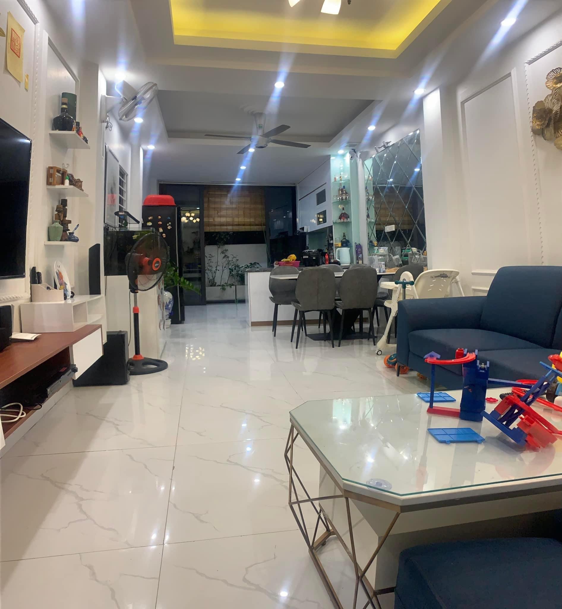 THANH KHOẢN GẤP NHÀ PHỐ ĐÔNG TÁC - 7 TẦNG THANG MÁY - NỘI THẤT XỊN SÒ - VỈA HÈ 2 BÊN - 2 Ô TÔ TRÁNH.