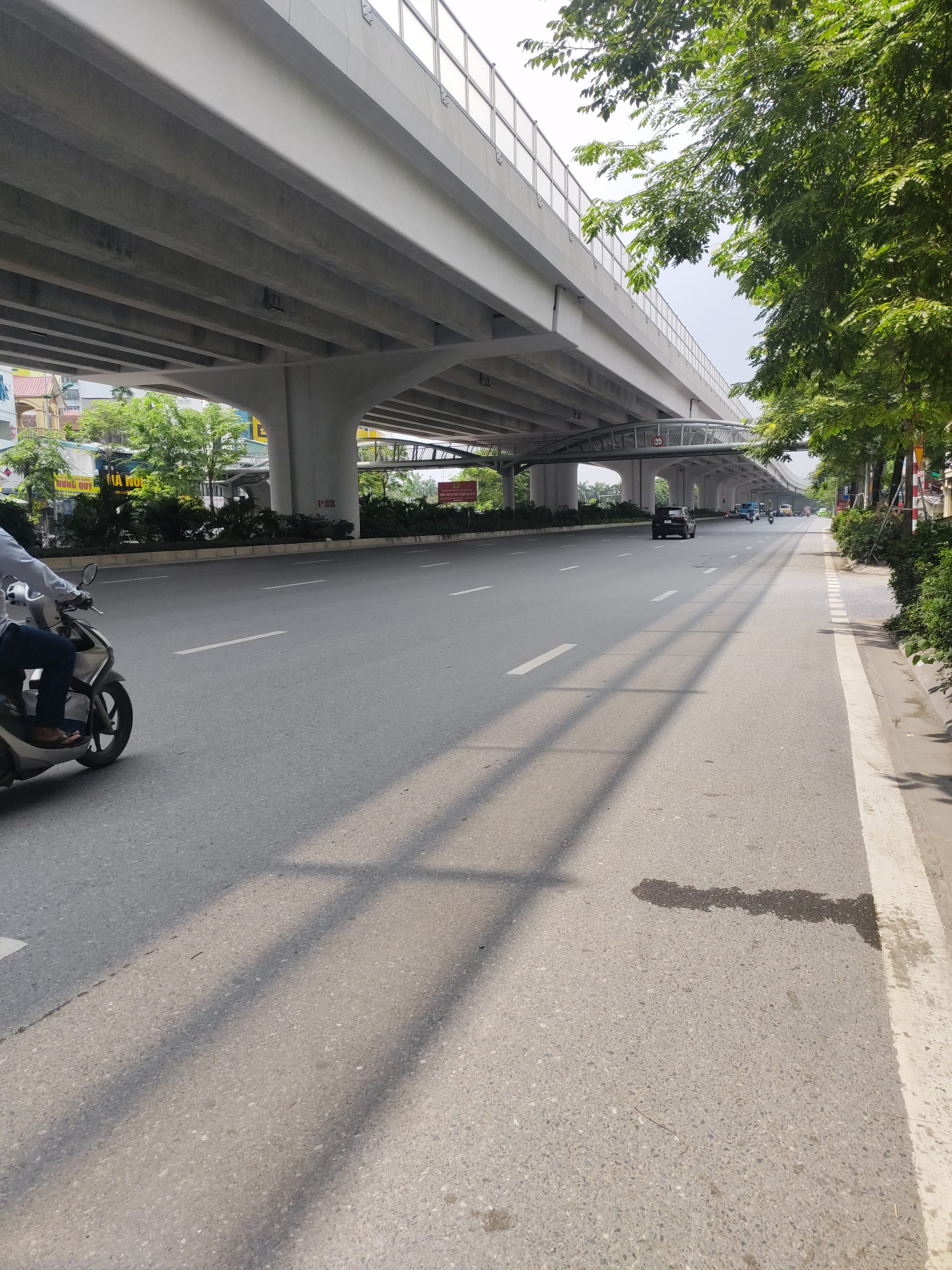 NHÀ ĐẸP PHẠM VĂN ĐỒNG, GẦN PHỐ, Ô TÔ 7 CHỖ VÀO NHÀ, 119M2, 10,9 TỶ...