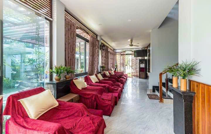 Bán gấp Khách sạn 16 tầng, 68 Phòng, Biển Sơn Trà Đà Nẵng