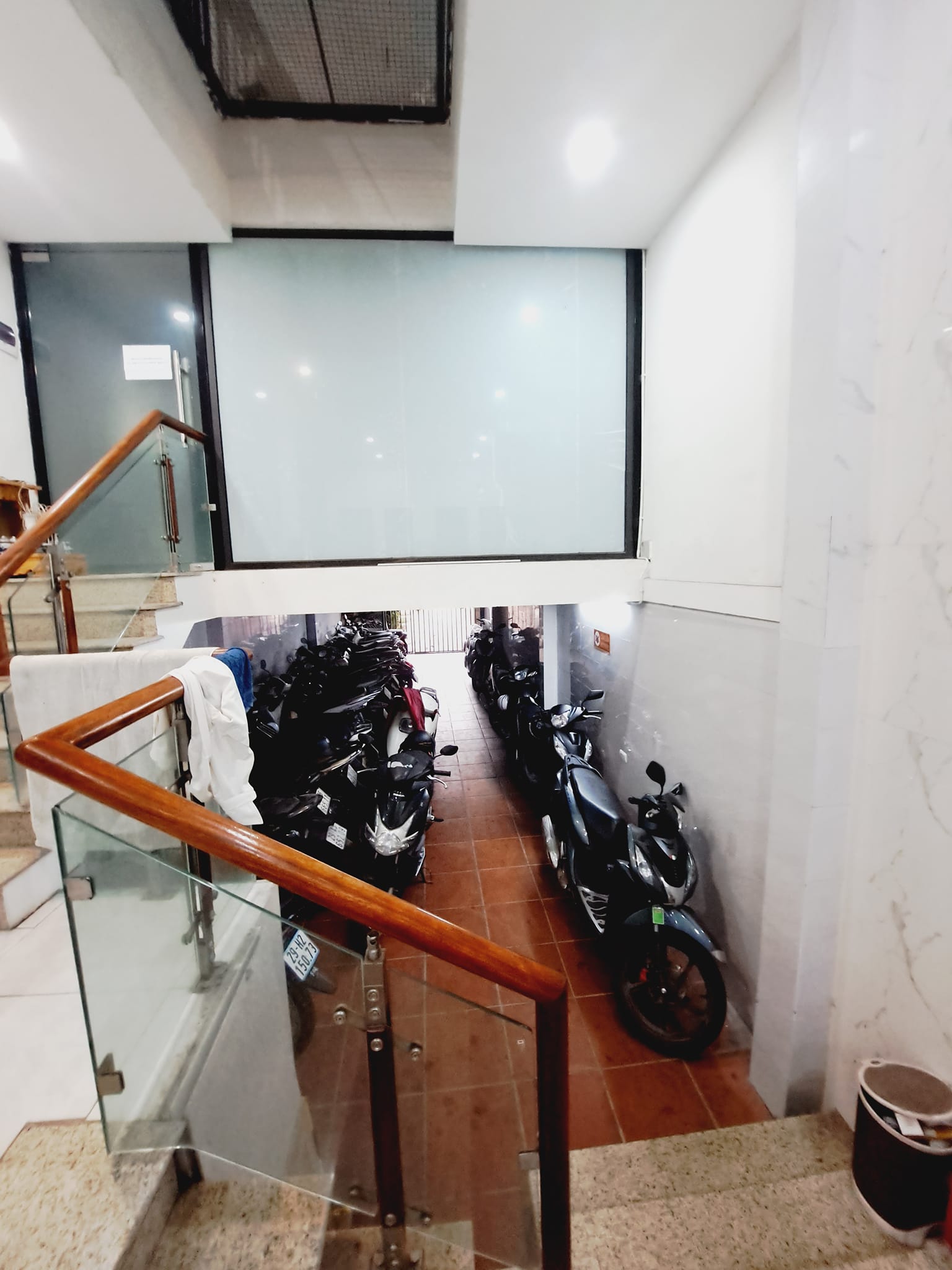 Bán tòa căn hộ cho thuê mặt phố quận Hai Bà Trưng 200m2 x 35 tỷ HIẾM nhà bán