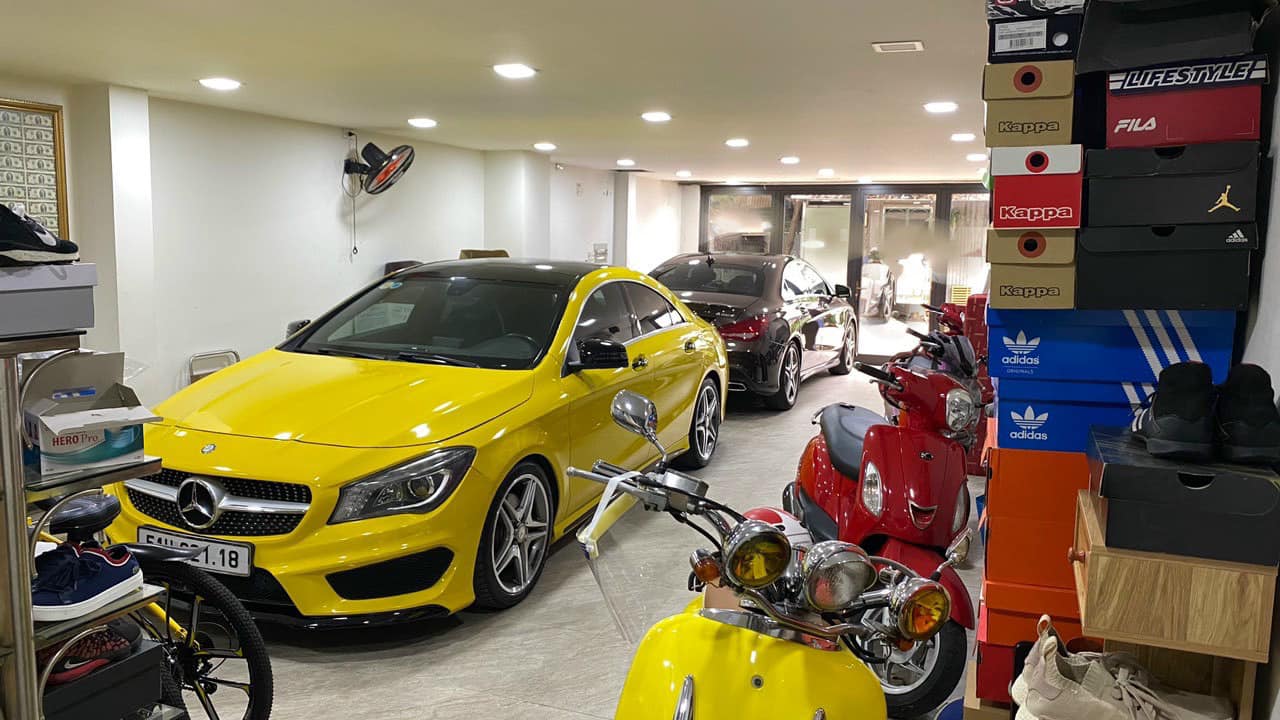 Nhà phố rất đẹp 4 Tầng trung tâm Quận 7, để được 2 ôtô trong nhà, tặng toàn bộ nội thất