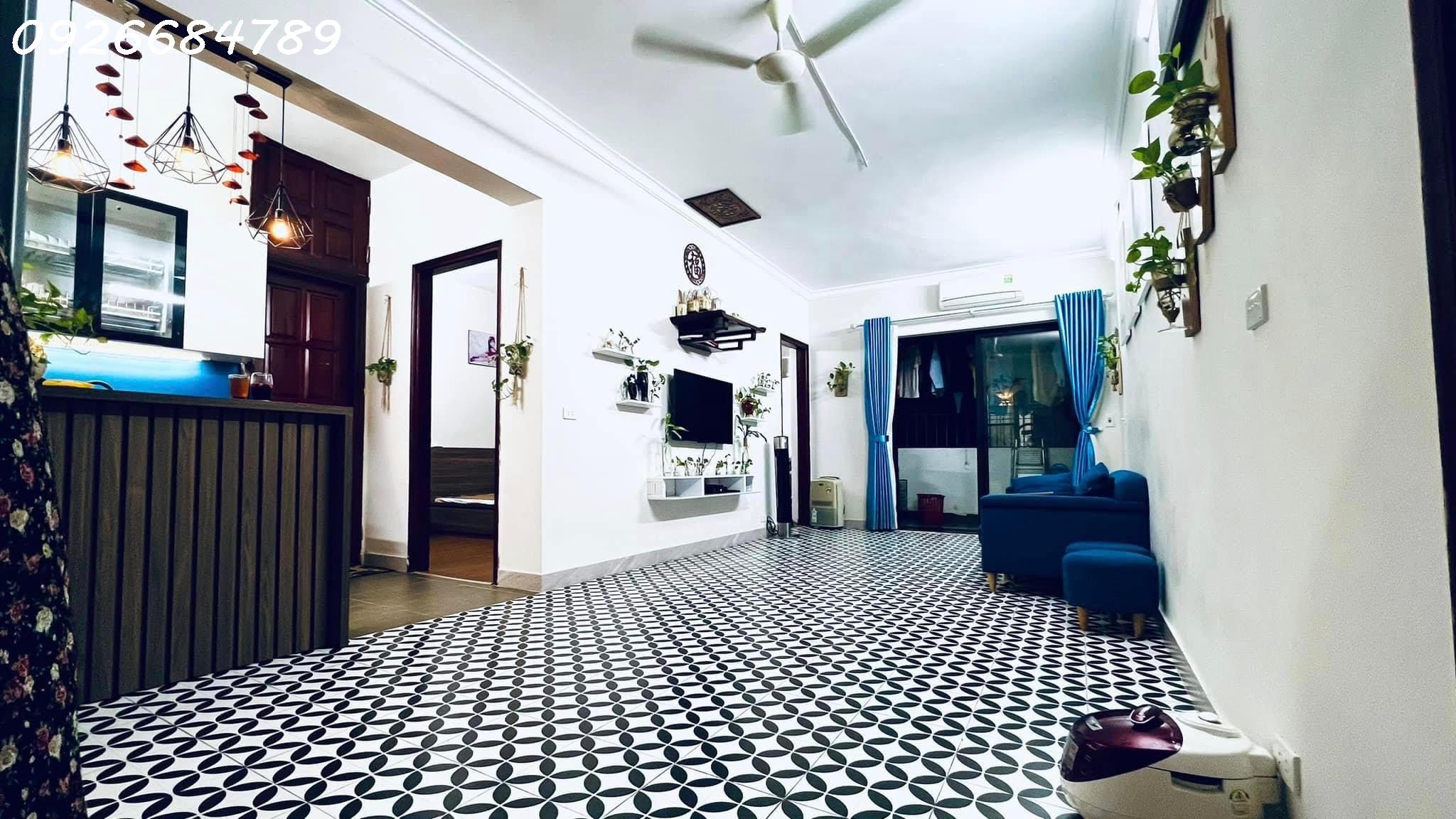 Bán căn chung cư giá cực thấp chỉ hơn 2 tỷ, diện tích 96m2, thuộc trung tâm phố Lạc Trung- Hai Bà Trưng.