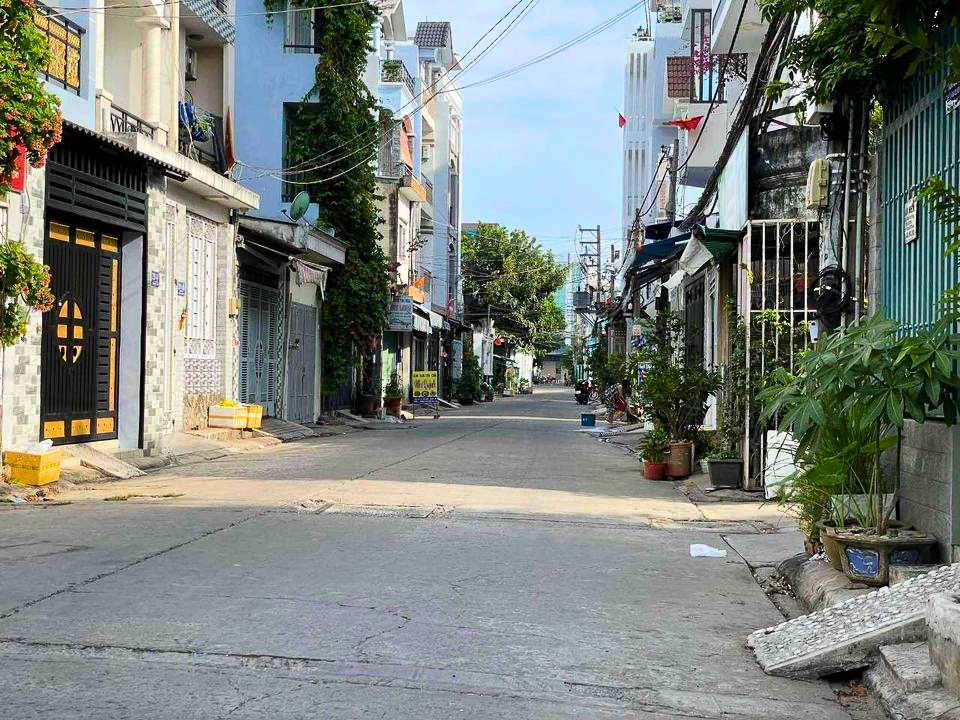 Bán đất Đường 26 tháng 3, Bình Tân, 76m2, hẻm xe tải thông, không lộ giới, giá rẻ