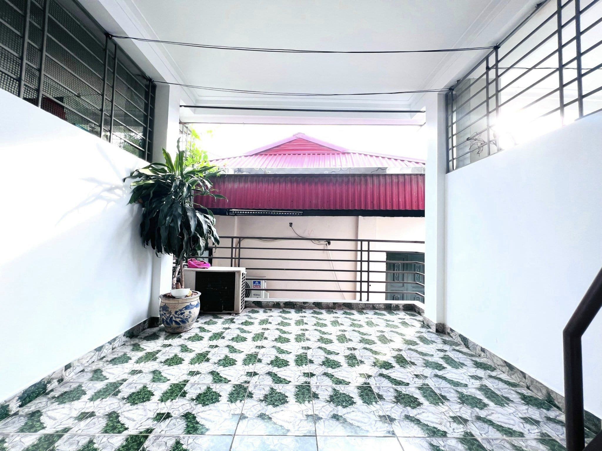 Bán nhà Bạch mai- DT35m2x4.5MTx4T giá 4 tỷ- xách valy ở ngay