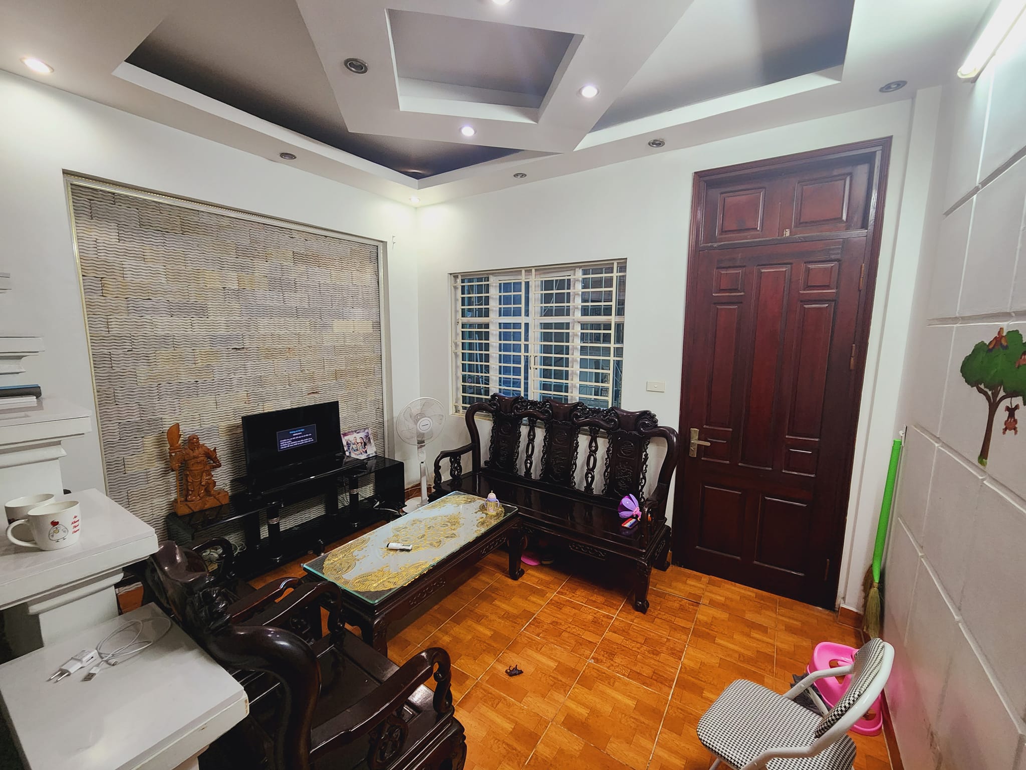 BÁN NHÀ DƯƠNG QUẢNG HÀM – Chỉ 3.9 TỶ!!! – 32m2 x 5 Tầng x Mặt tiền 4m – GẦN PHỐ - VỊ TRÍ ĐẸP – KINH DOANH