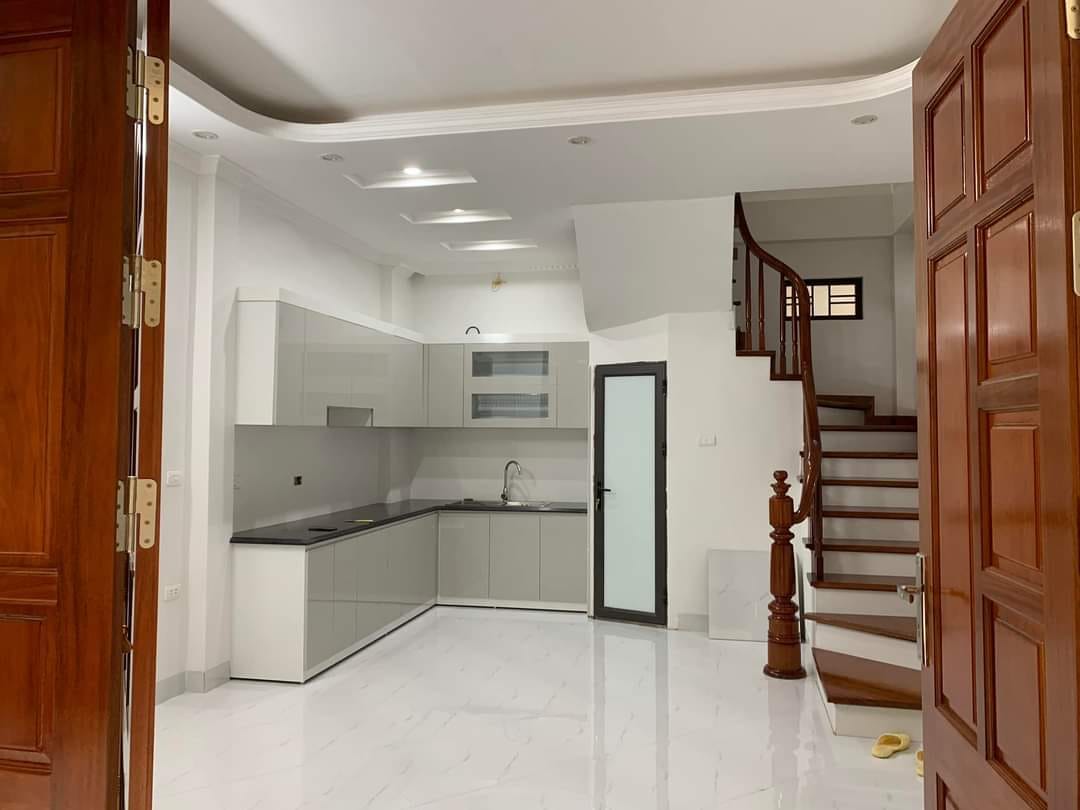 BÁN NHÀ SIÊU ĐẸP HÀO NAM, ĐỐNG ĐA, 35M, 5T, MT 4.4M, GIÁ 4 TỶ4.