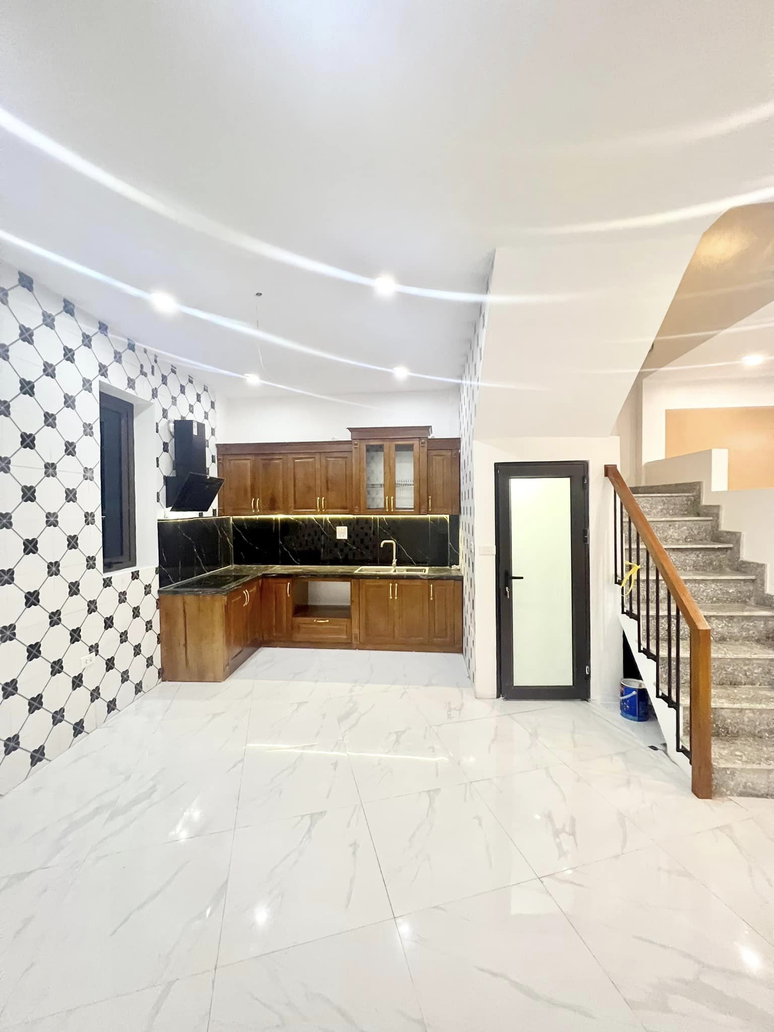 57m2
