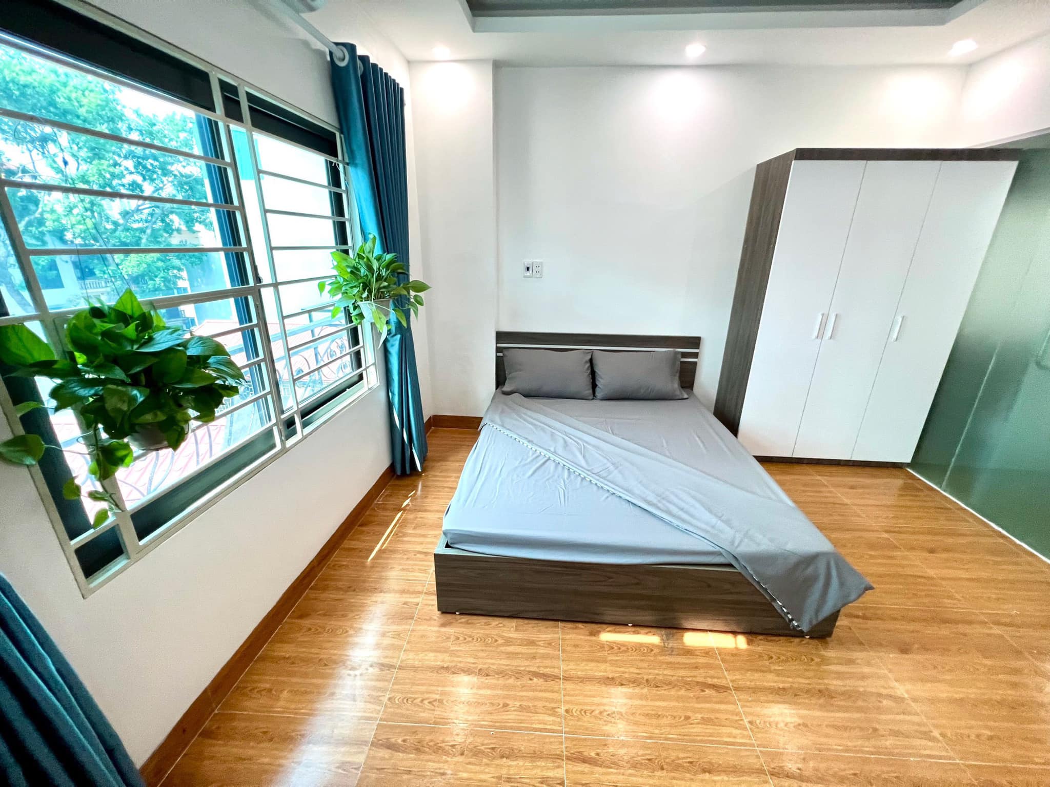 BÁN TÒA NHÀ CHUNG CƯ MINI, PHẠM VĂN ĐỒNG, BTL, 42 M, 5T, 9 PHÒNG , DOANH THU 540 TRIỆU 1 NĂM, GIÁ 5 TỶ 85.